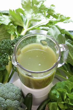 hipoalergiczni-odkwaszanie-koktajl-warzywa-zielone