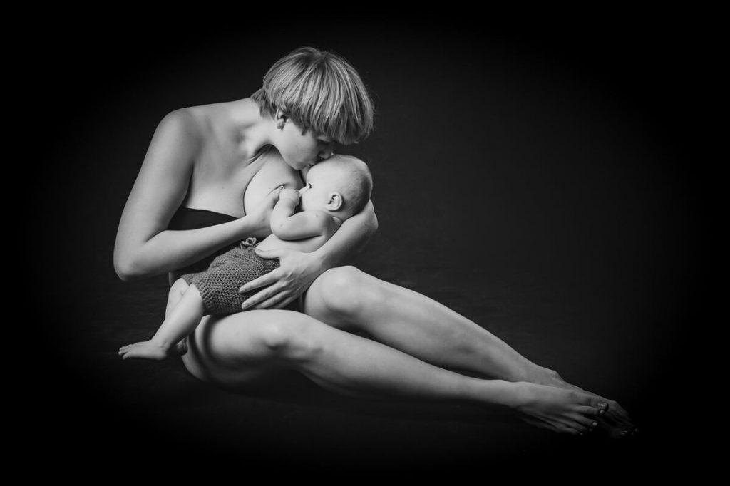 Karmienie dziecka piersią - magazyn Hipoalergiczni