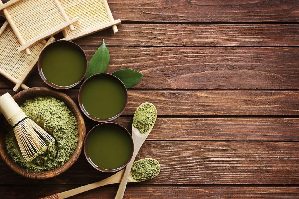 Jak zaparzyć herbatę po japońsku? Przeczytaj - magazyn Hipoalergiczni